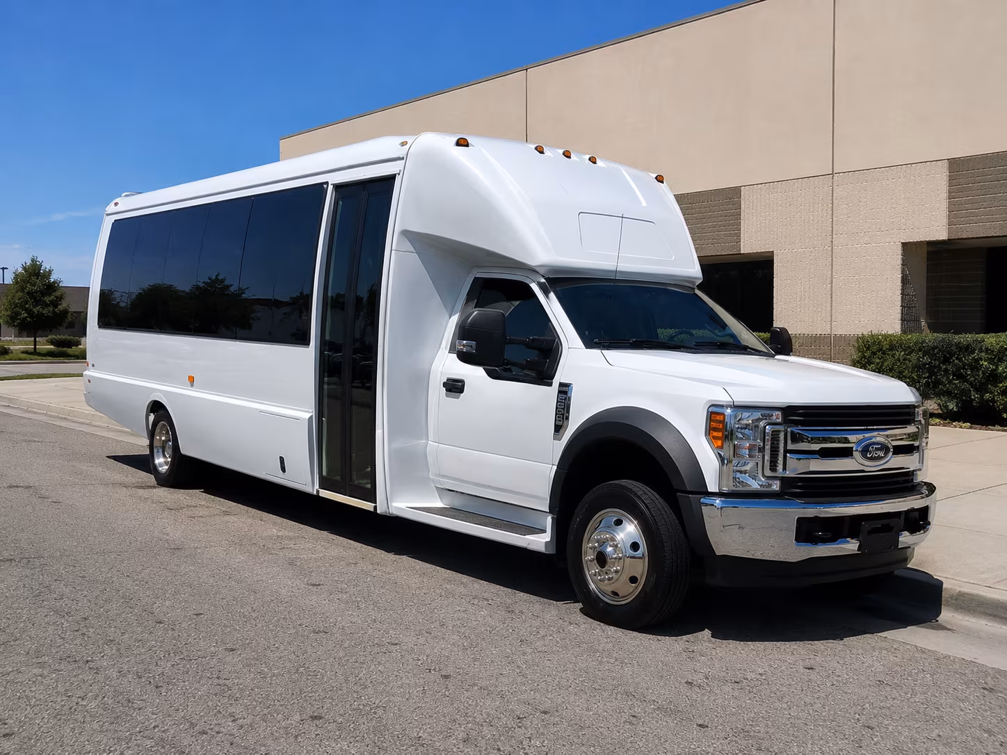 buses for compton field trips to orange county destinations