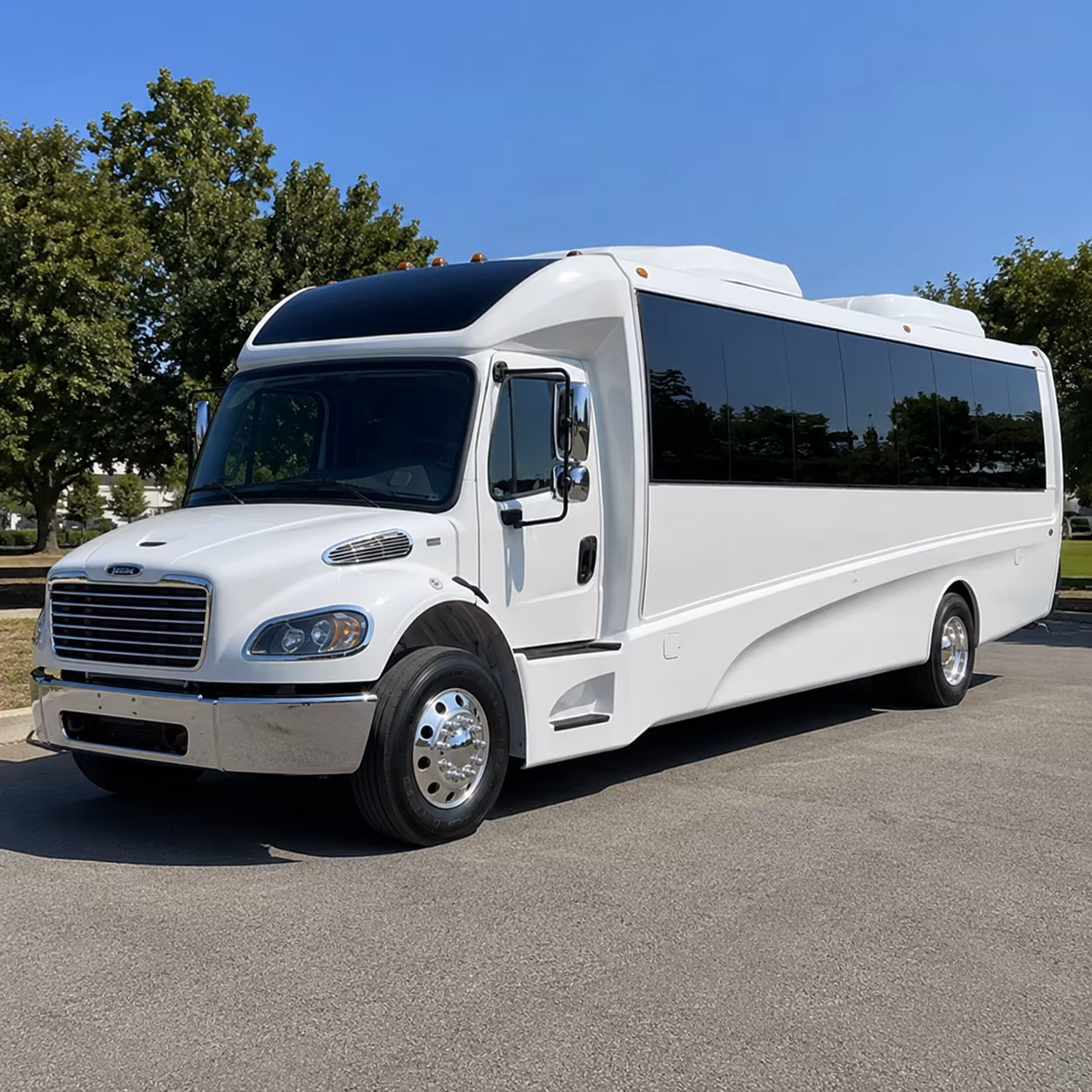 compton 20 passenger minibus