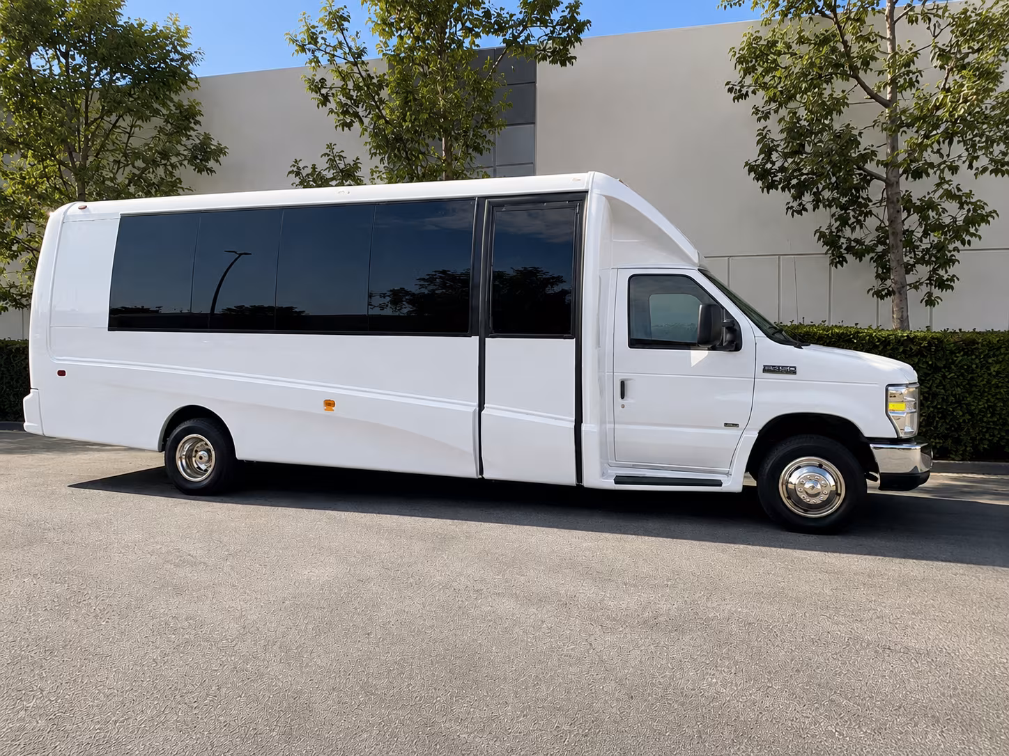 compton airport transportation