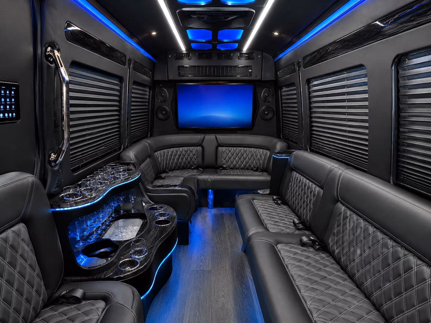 concert shuttle buses for groups heading to the greek theatre