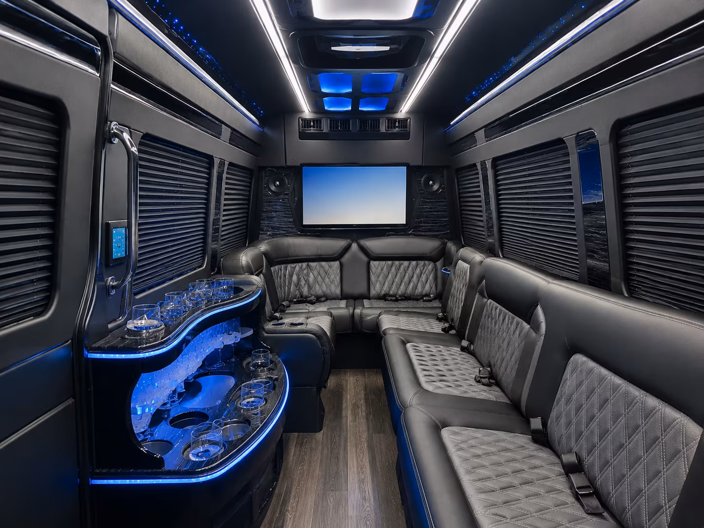 corporate and convention shuttle buses for compton teams
